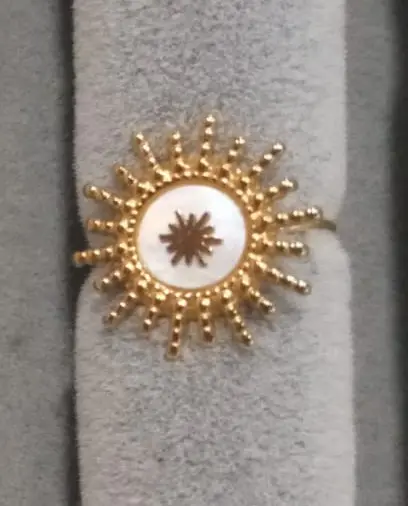 Anel Sol com Madre Pérola